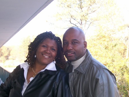 Angela Hood Photo 29