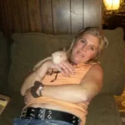 Debbie Dillon Photo 32