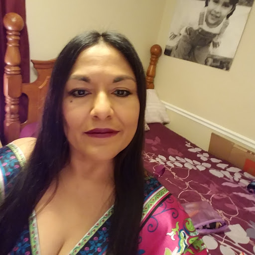 Rebecca Garcia Photo 30