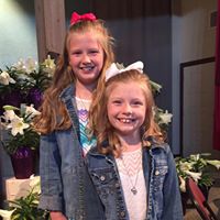 Stephanie Becker Photo 30