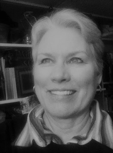 Susie Sharp Photo 30