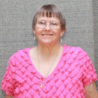 Carolyn Hanson Photo 36