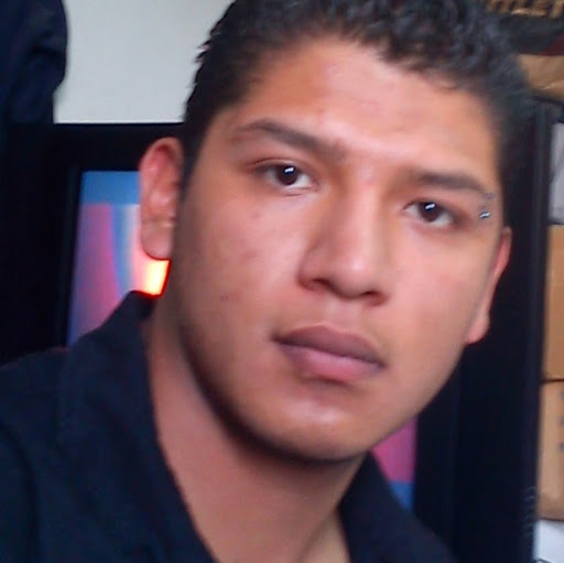 Erick Sandoval Photo 15