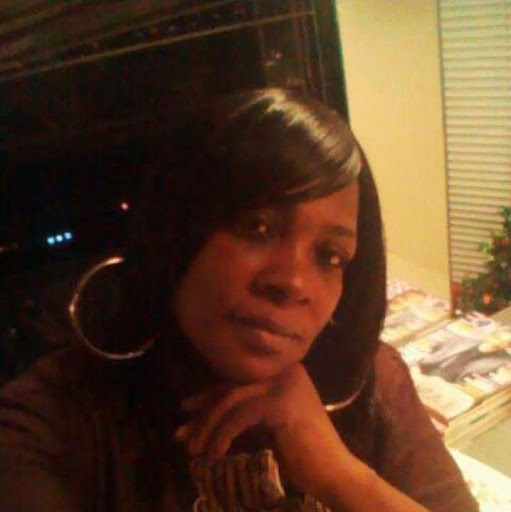 Gina Calhoun Photo 17