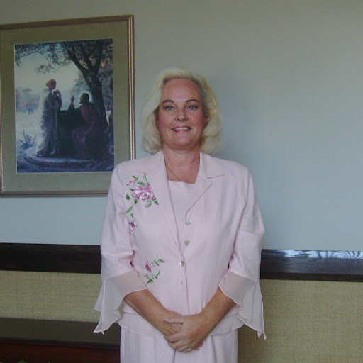 Kristen Mcdaniel Photo 15