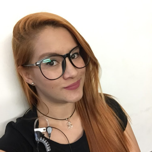 Elizabeth Quintero Photo 27