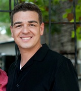 Luis Valle Photo 4