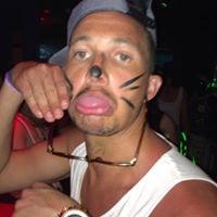 Adam Richards Photo 28