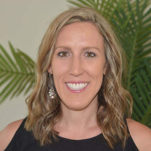 Julie Apple Photo 13