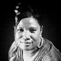 Gloria Turner Photo 40