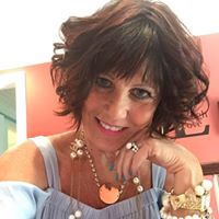 Michelle Schmitt Photo 24