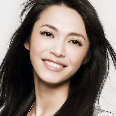 Elizabeth Cho Photo 27