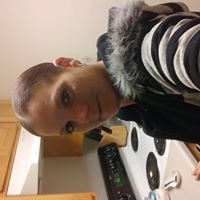 Holly Mcelroy Photo 2