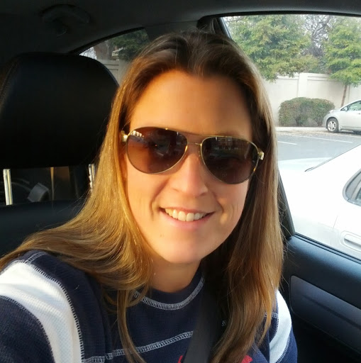 Stephanie Briscoe Photo 17