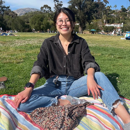 Angela Huang Photo 42