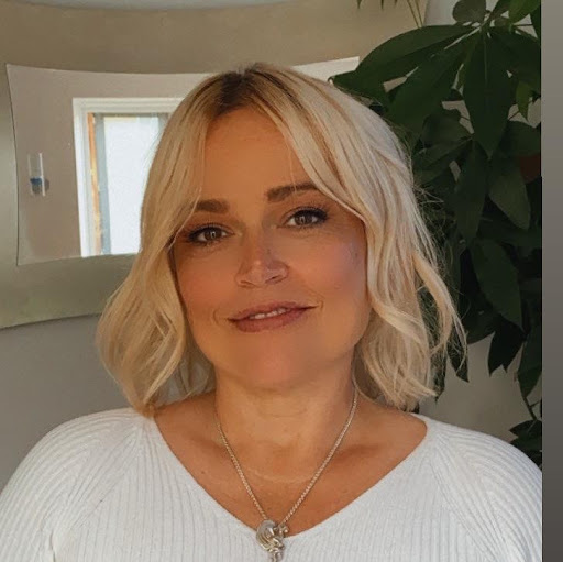 Clare Jordan Photo 15