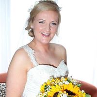 Rachel Watts Photo 19