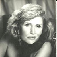 Lizzie Crookham Photo 2