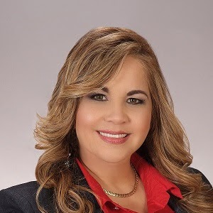 Elizabeth Guerrero Photo 45