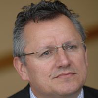 Stephen Bennett Photo 51