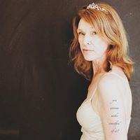 Christine Sloane Photo 7