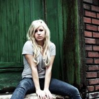 Helen Conner Photo 16