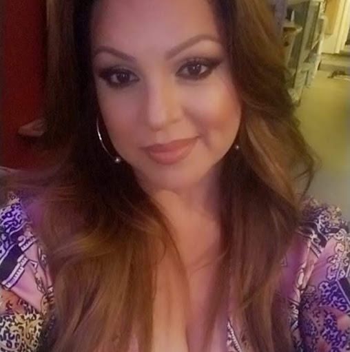 Debbie Valdez Photo 8