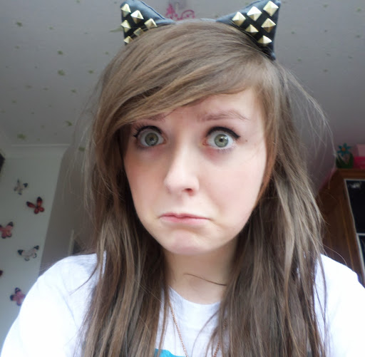 Anna Stevenson Photo 18