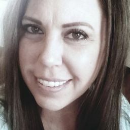Lisa Dunham Photo 22