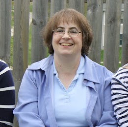 Catherine Lamb Photo 25