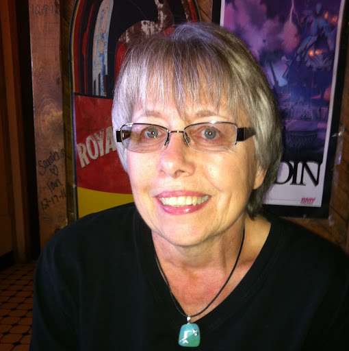 Shelly Elliott Photo 18