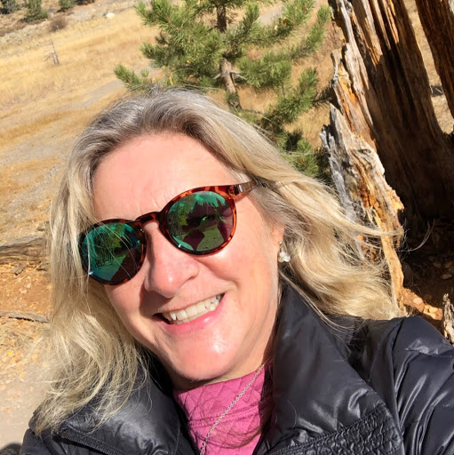 Linda Gould Photo 33