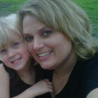 Amanda Connelly Photo 2