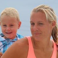 Julie Inman Photo 14