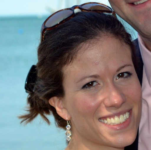 Julia Hudson Photo 46