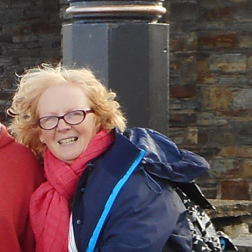 Louise Morris Photo 22