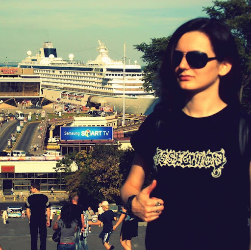 Maggie Hunter Photo 19