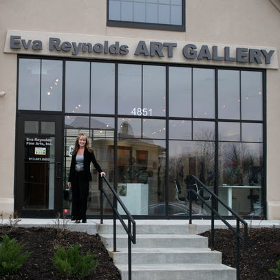 Eva Reynolds Photo 14