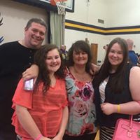 Julie Messenger Photo 18