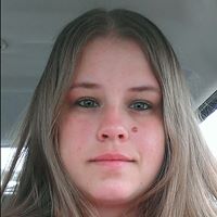 Laura Nobles Photo 10