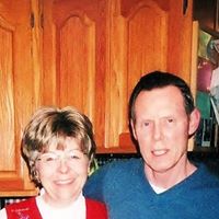 Karen Tucker Photo 31