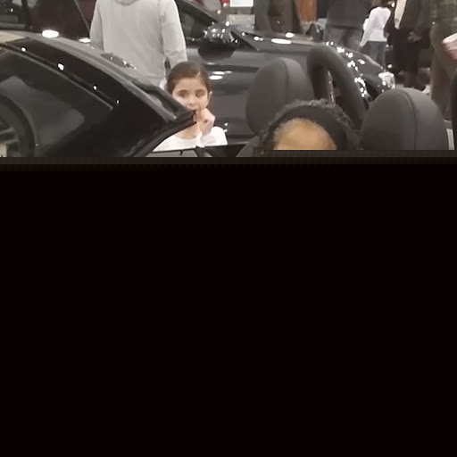 Renee Burton Photo 4