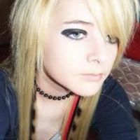 Kelly Leo Photo 28