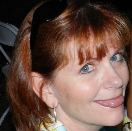 Laura Livingston Photo 21