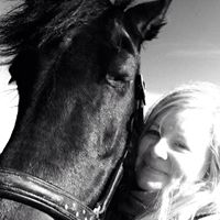 Sarah Blank Photo 17