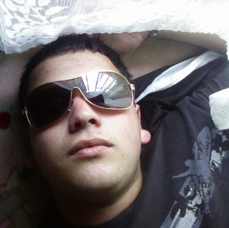 Victor Torres Photo 46