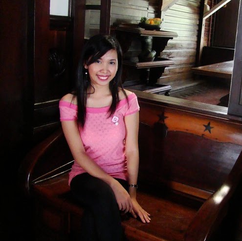 Christine Ramos Photo 15