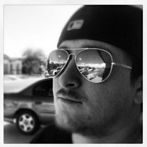 Aaron Mullins Photo 4