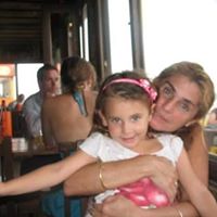 Julia Castaneda Photo 22