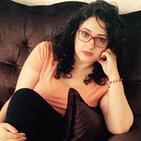 Mona Hosseini Photo 8